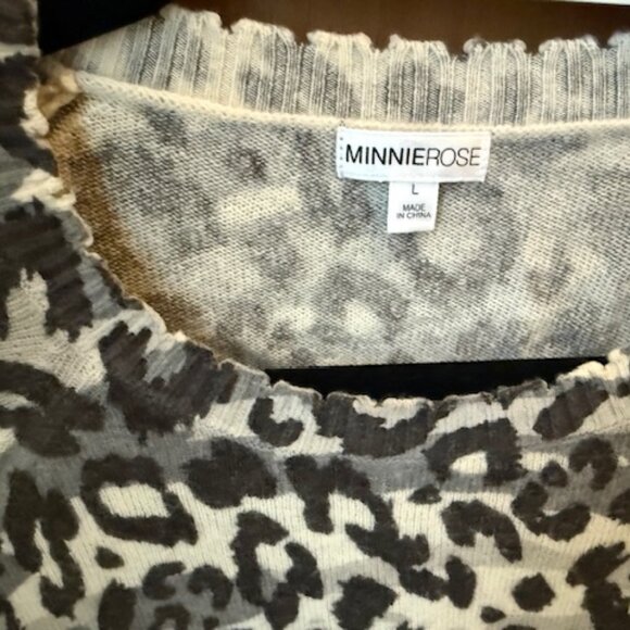 Pre-Loved Minnie Rose Distressed Grey Leopard Cashmere Sweater - Women's Large - Picture 4 of 9